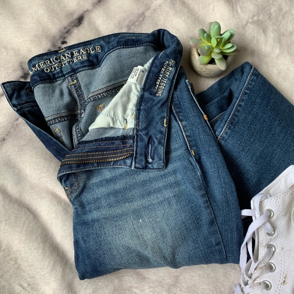 Medium Wash Hi-Rise Jeggings